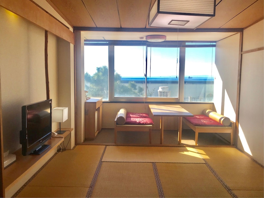 夕日海岸昇鶴 成田