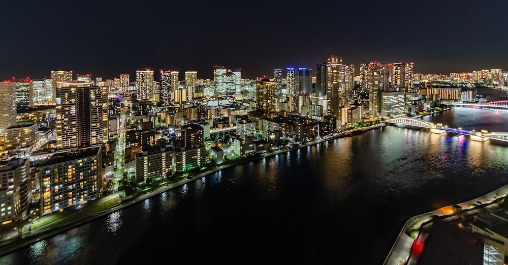 銀座クレストン 東京