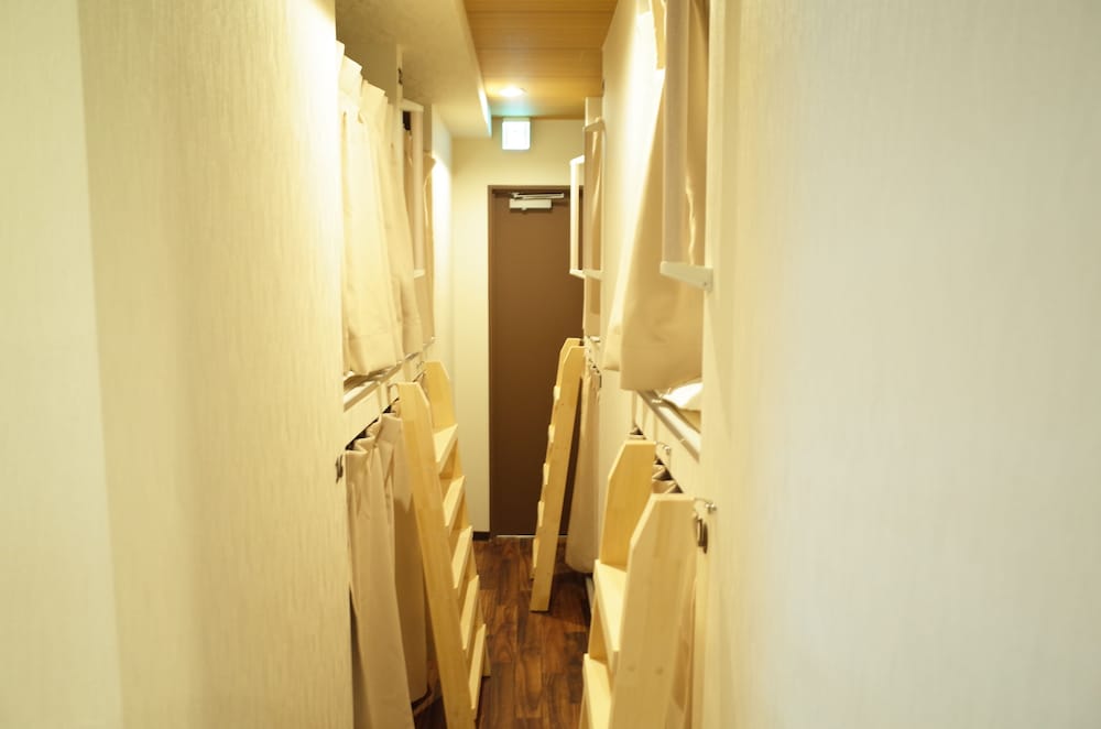 BNB+ 新宿城　※ 東京