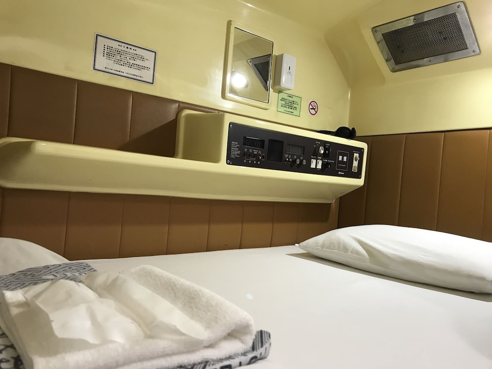 カプセルきぬやホテル池袋 - 男性専用 東京