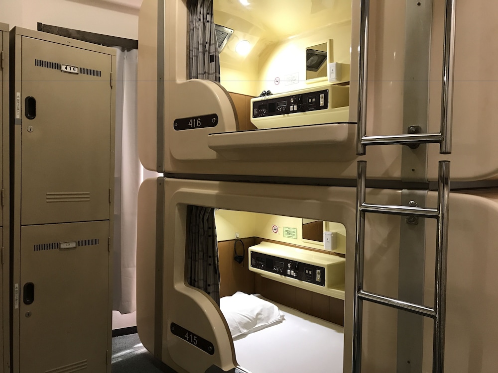 カプセルきぬやホテル池袋 - 男性専用 東京