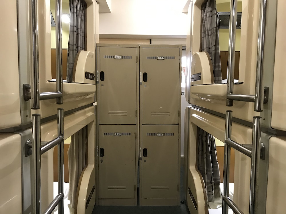 カプセルきぬやホテル池袋 - 男性専用 東京