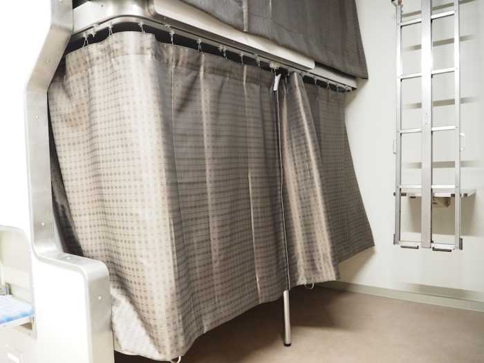 TRAIN HOSTEL 北斗星 東京