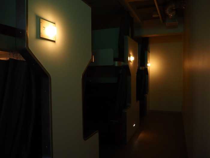 TRAIN HOSTEL 北斗星 東京