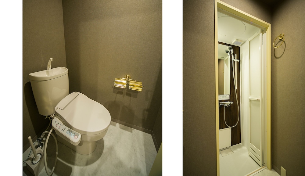 THE WARDROBE HOSTEL ROPPONGI 東京