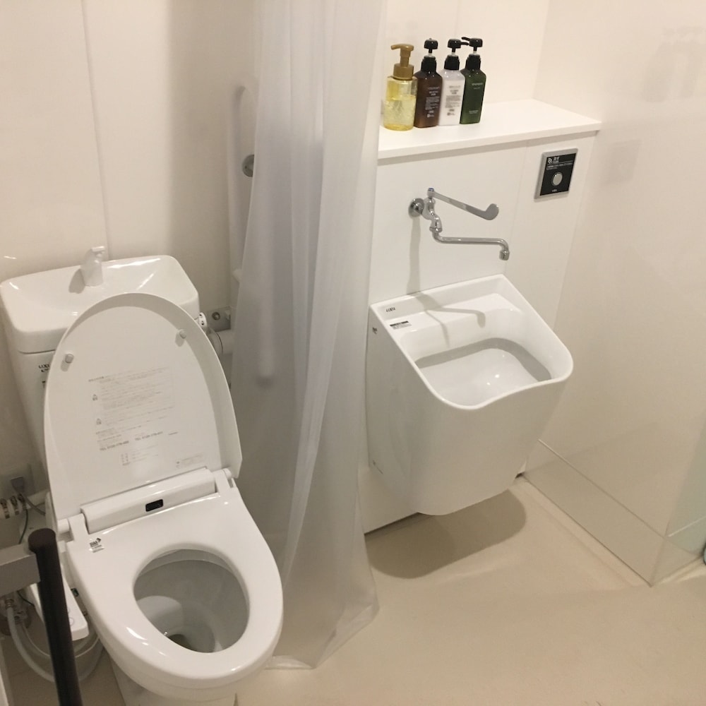 ホップステップイン 東京
