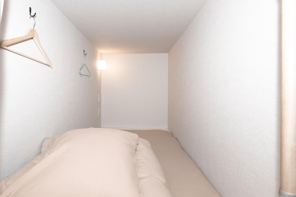 BNB+ SECRET BASE MEJIRO - HOSTEL 東京