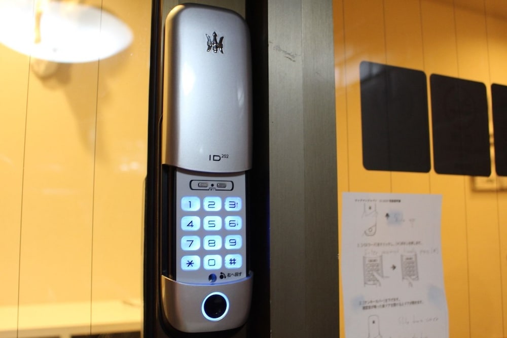 BNB+ SECRET BASE MEJIRO - HOSTEL 東京