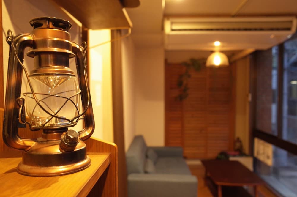 BNB+ SECRET BASE MEJIRO - HOSTEL 東京