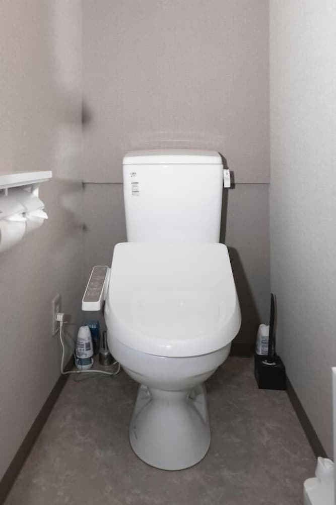 BNB+ SECRET BASE MEJIRO - HOSTEL 東京