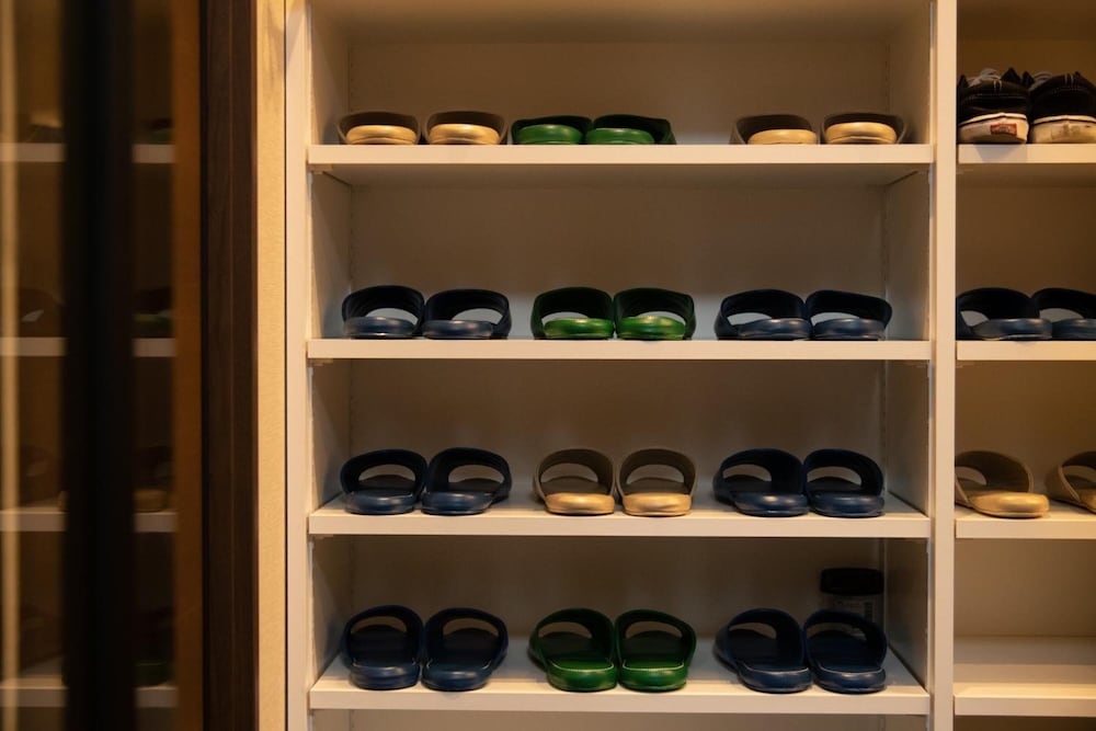 BNB+ SECRET BASE MEJIRO - HOSTEL 東京