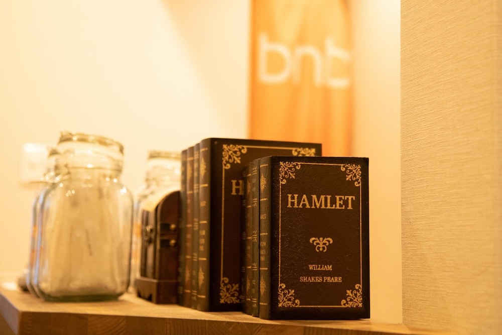 BNB+ SECRET BASE MEJIRO - HOSTEL 東京