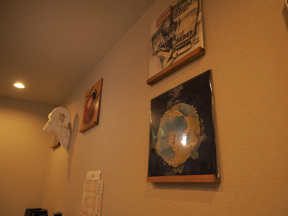 BNB+ SECRET BASE MEJIRO - HOSTEL 東京