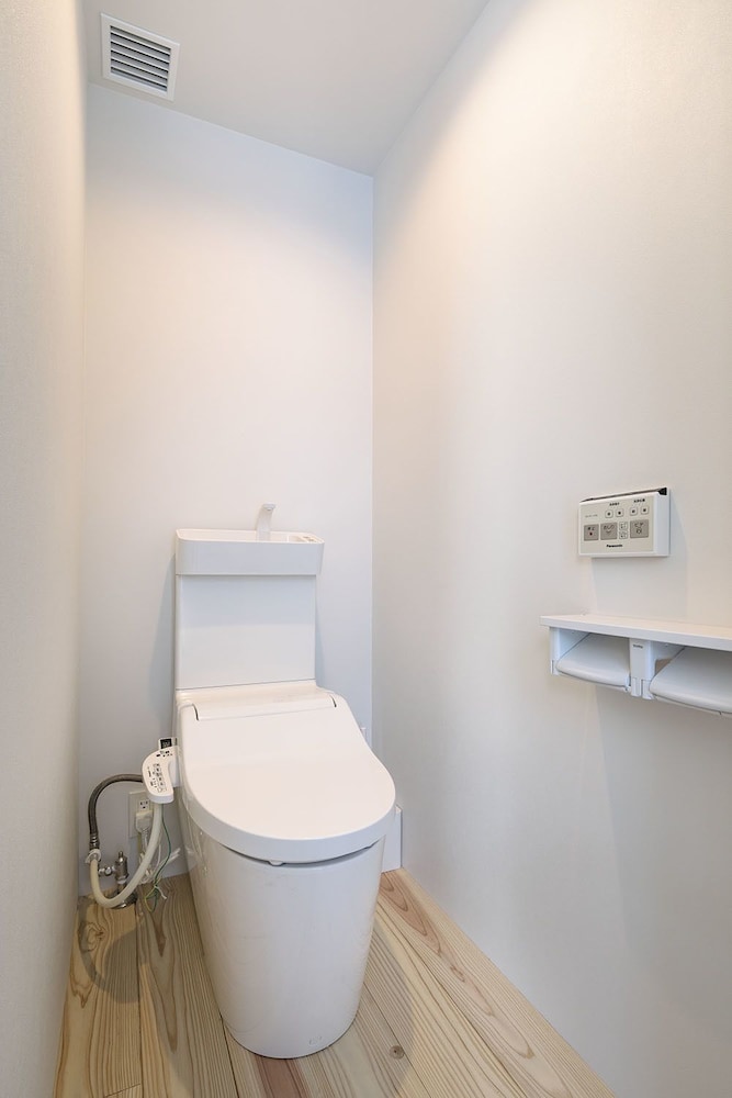 MANGA ART HOTEL, TOKYO - HOSTEL 東京