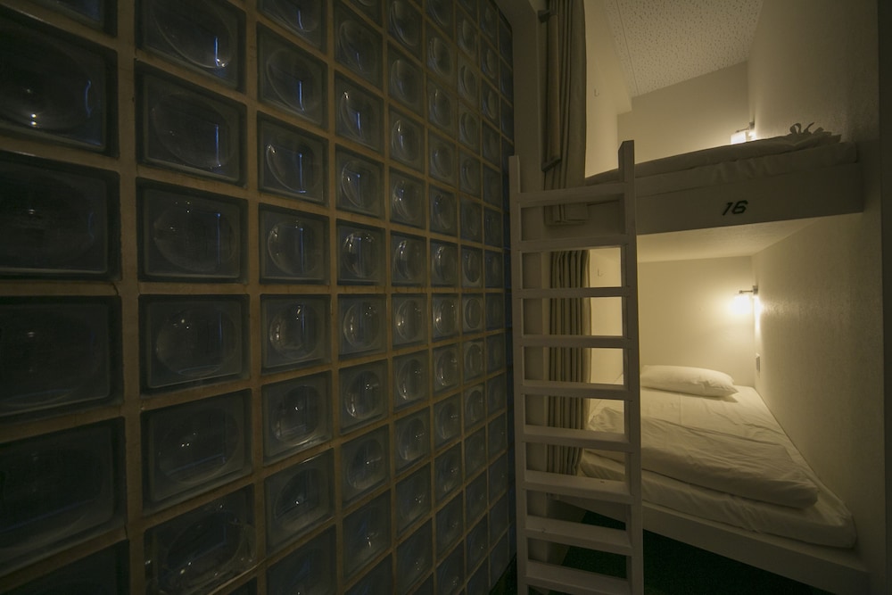 THE MICRO MUSEUM HOSTEL UGUISUDANI 東京