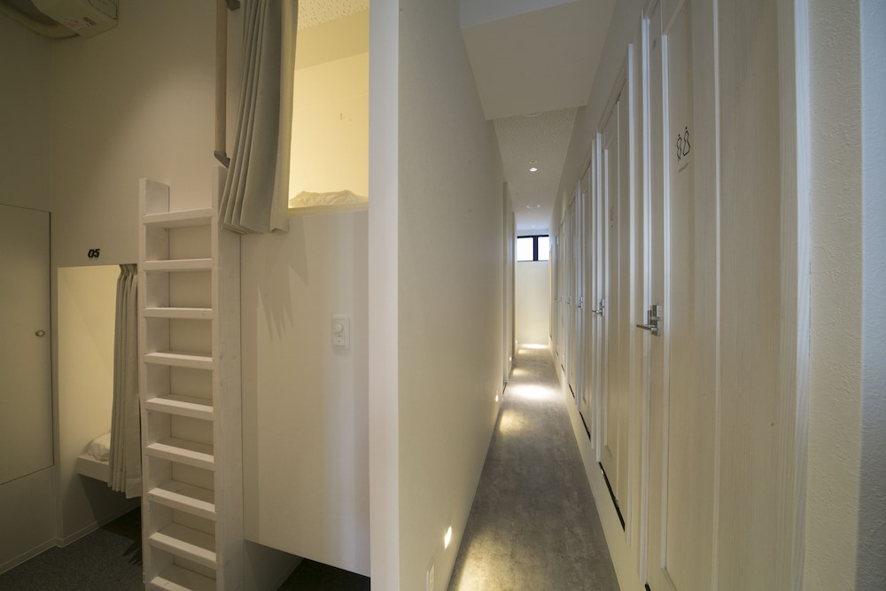 THE MICRO MUSEUM HOSTEL UGUISUDANI 東京