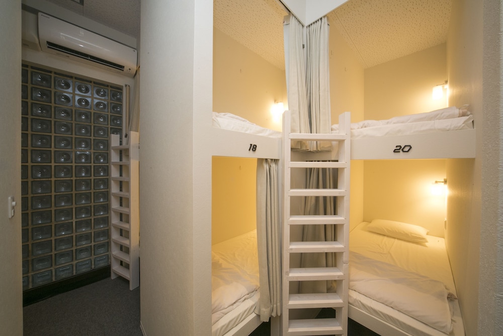 THE MICRO MUSEUM HOSTEL UGUISUDANI 東京