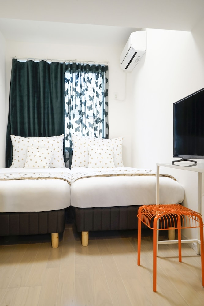 HOTEL BLUE EMPIRE IN SHINJUKU 東京