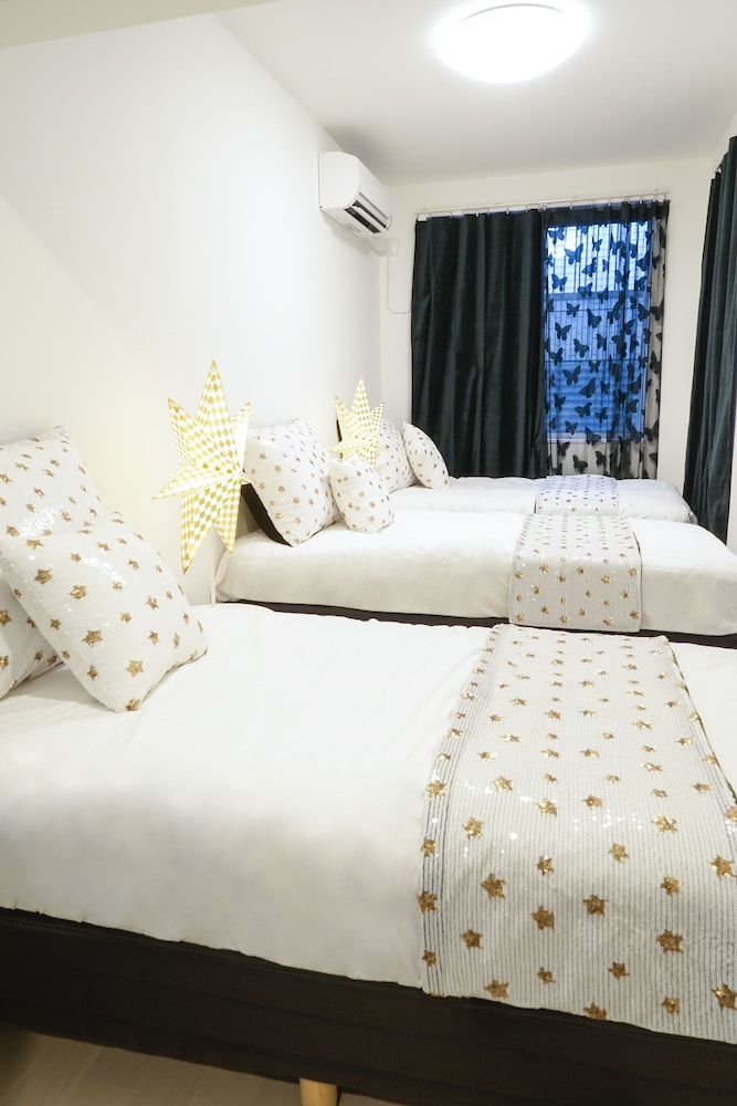 HOTEL BLUE EMPIRE IN SHINJUKU 東京