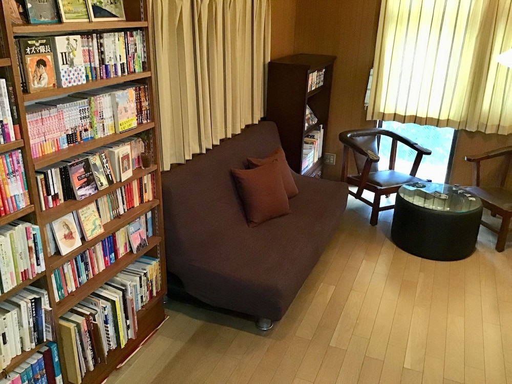 HOSTEL BOOKCAFE 東京