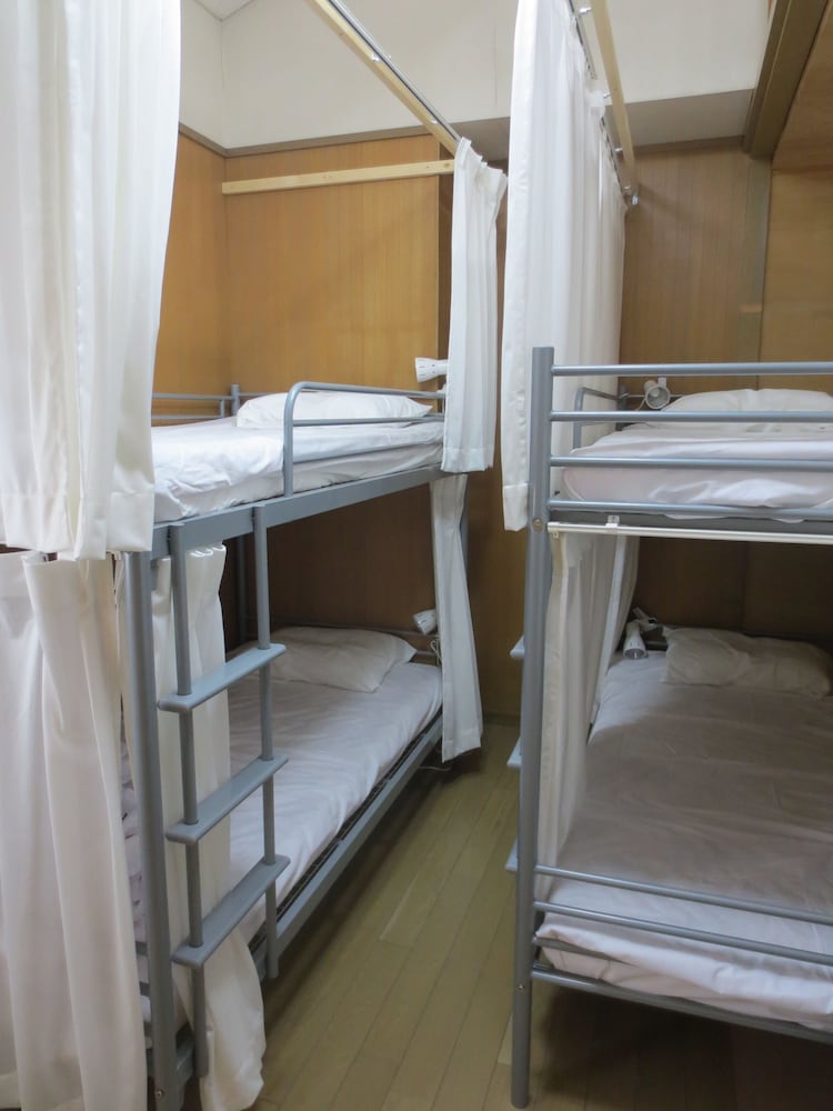 HOSTEL BOOKCAFE 東京