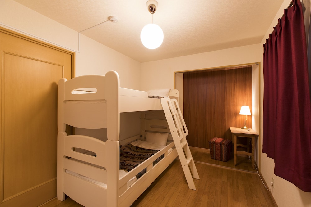 JAPAN　HOSTEL 深夜特急 東京