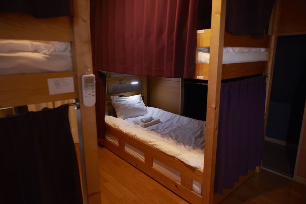 JAPAN　HOSTEL 深夜特急 東京