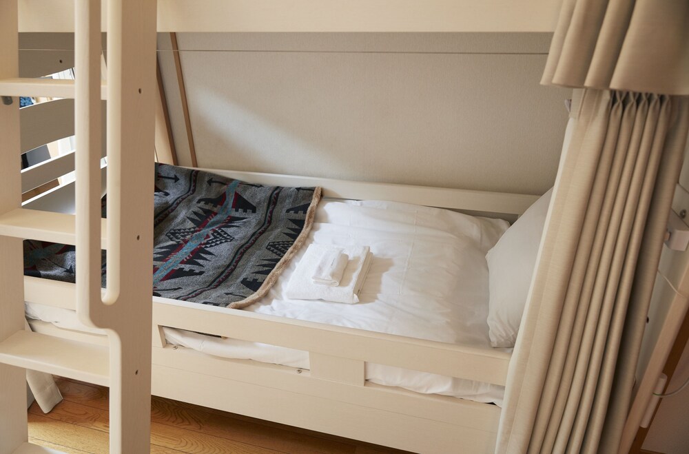 JAPAN　HOSTEL 深夜特急 東京