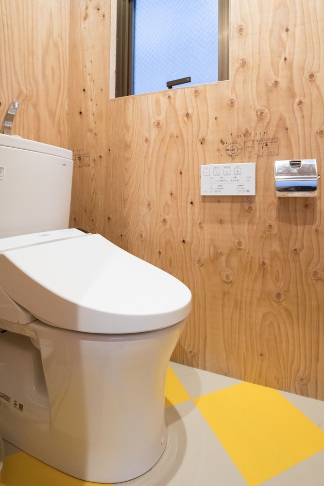 VACATION HOUSE SECRETBASE 東京