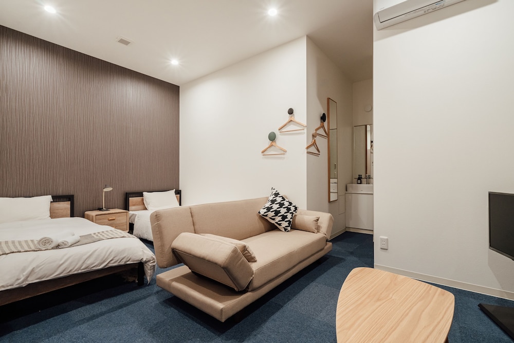 PLAYSIS EAST TOKYO 東京