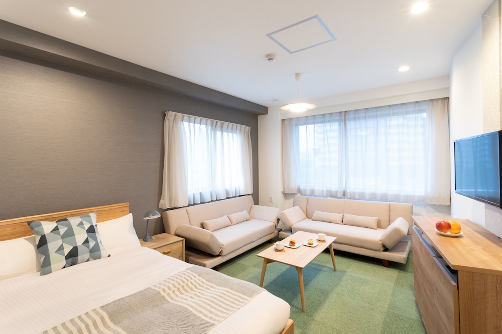 PLAYSIS EAST TOKYO 東京