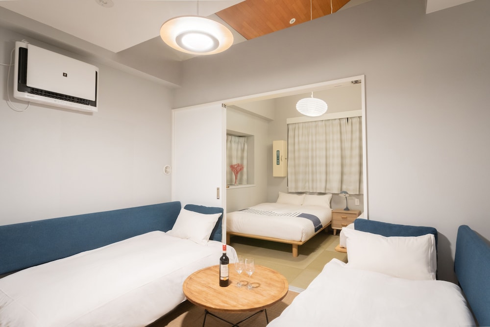 PLAYSIS EAST TOKYO 東京