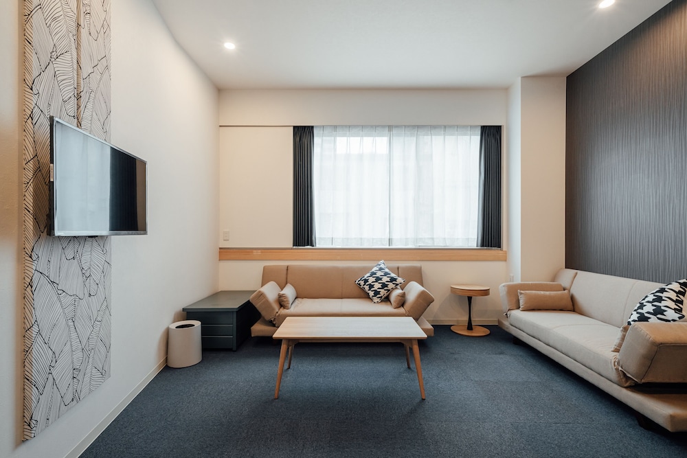 PLAYSIS EAST TOKYO 東京