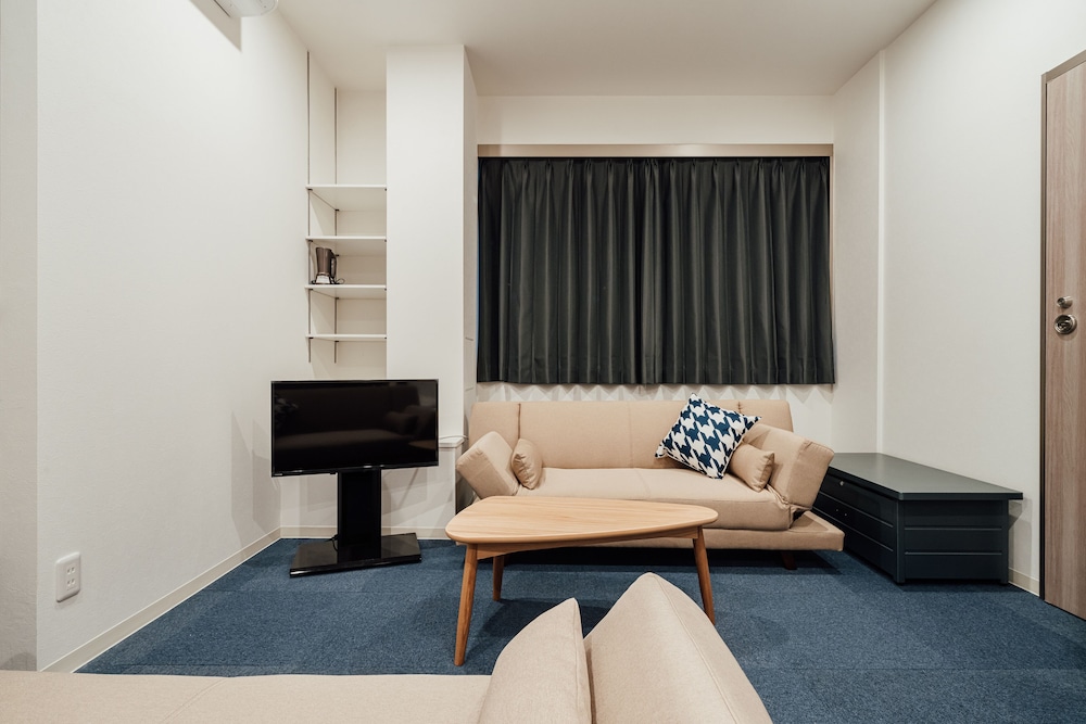 PLAYSIS EAST TOKYO 東京