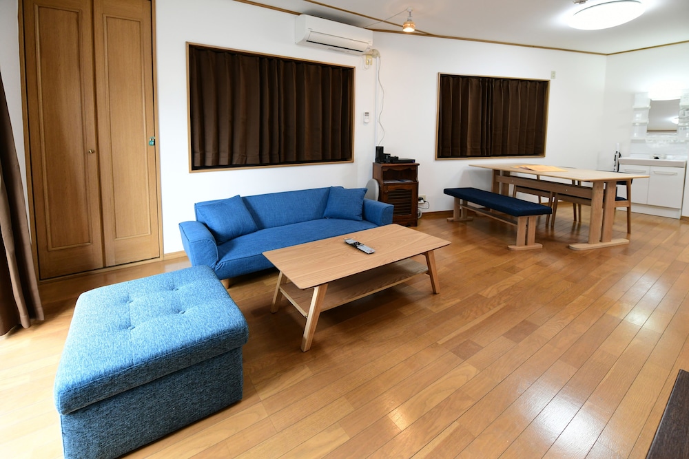 LARGO 東京