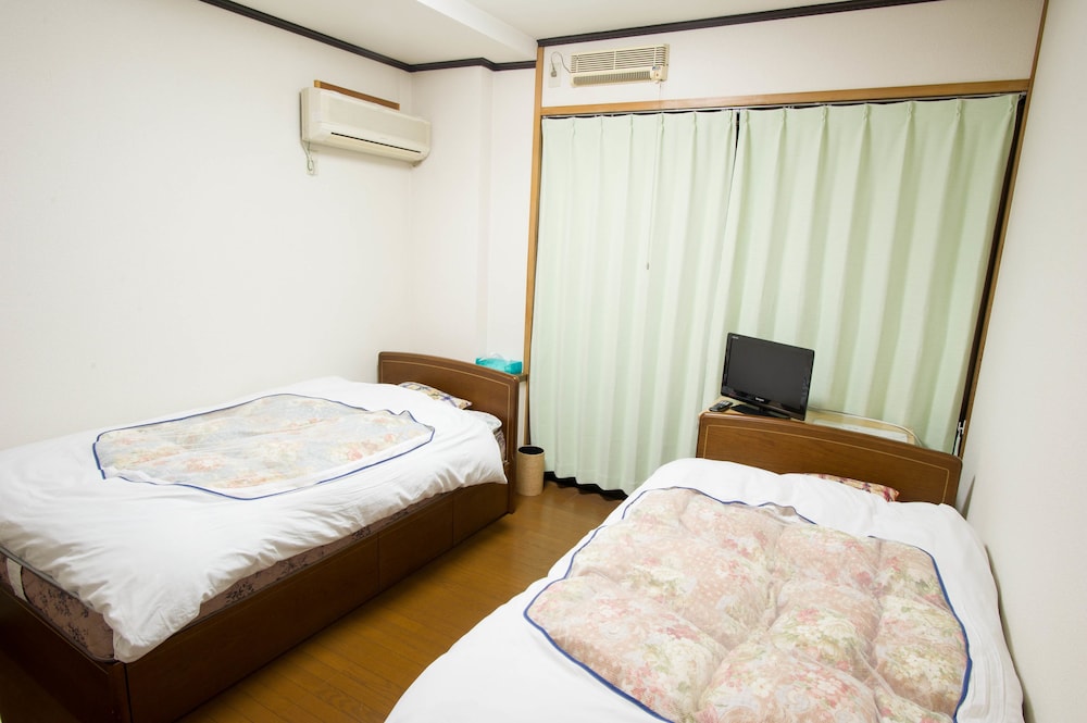 駅前山小屋 A-YARD 東京