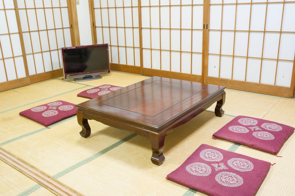 駅前山小屋 A-YARD 東京
