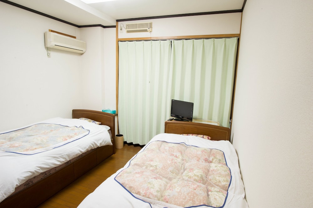駅前山小屋 A-YARD 東京