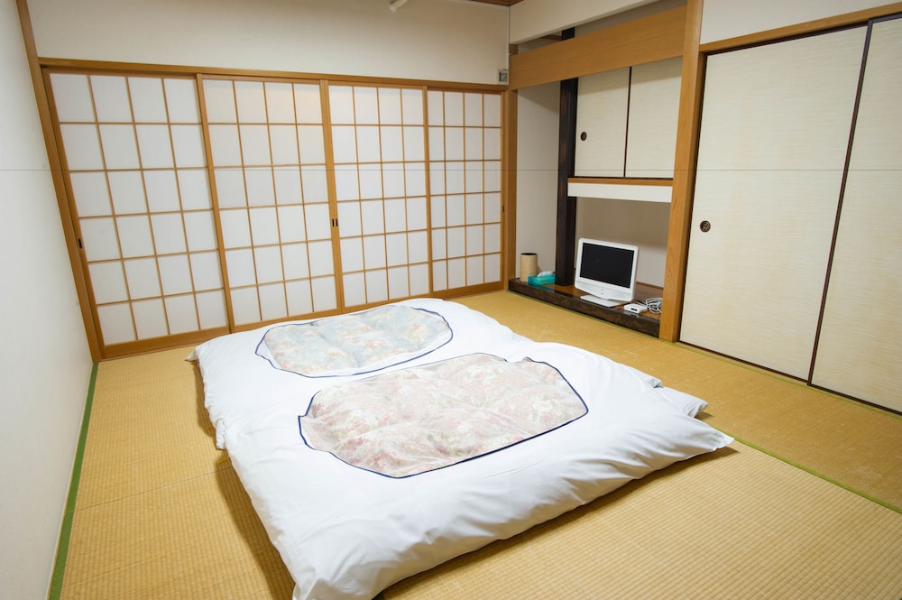 駅前山小屋 A-YARD 東京