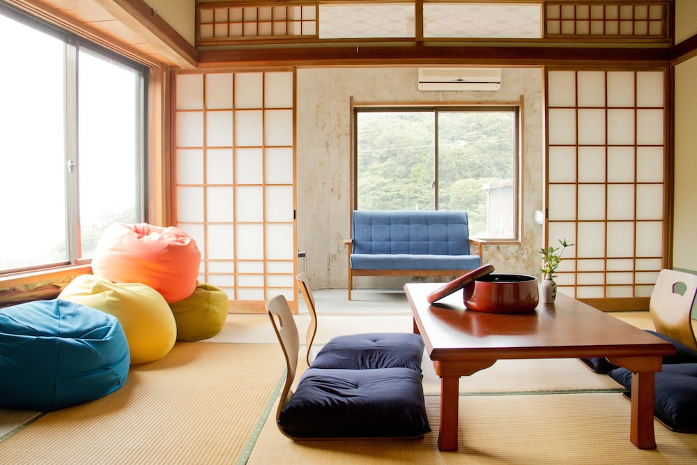 CARAVAN FLAKE - HOSTEL 東京