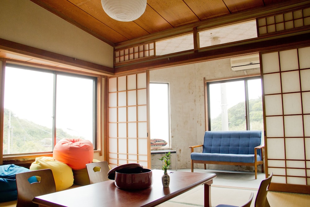 CARAVAN FLAKE - HOSTEL 東京