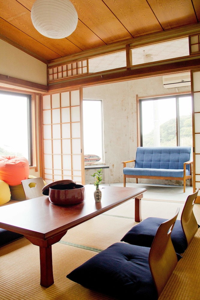 CARAVAN FLAKE - HOSTEL 東京
