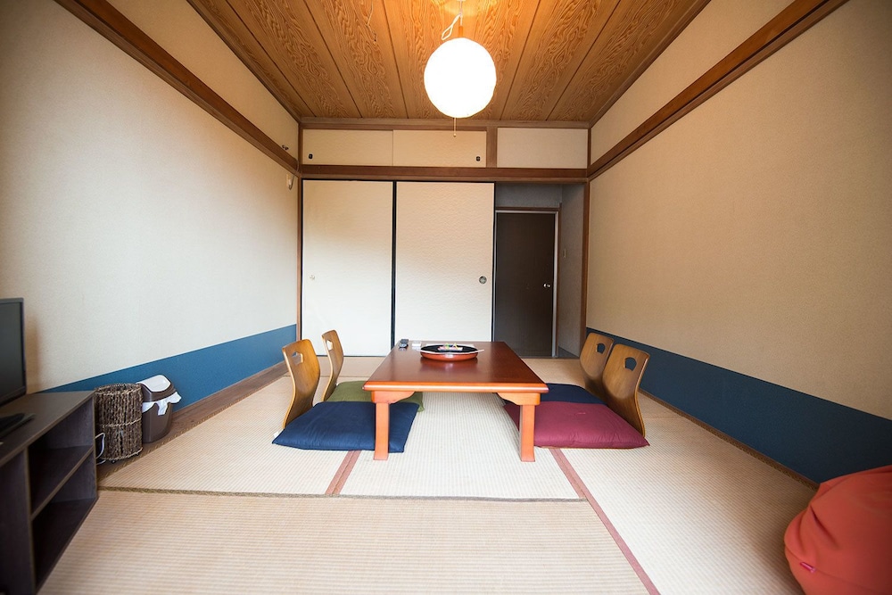 CARAVAN FLAKE - HOSTEL 東京