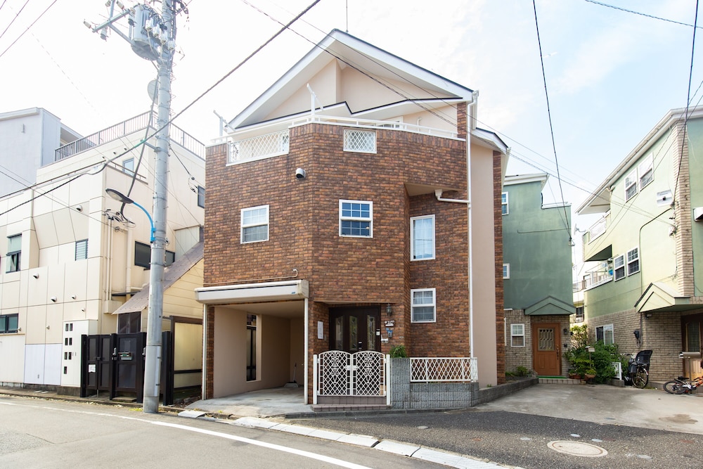ワイズ インつつじ 東京