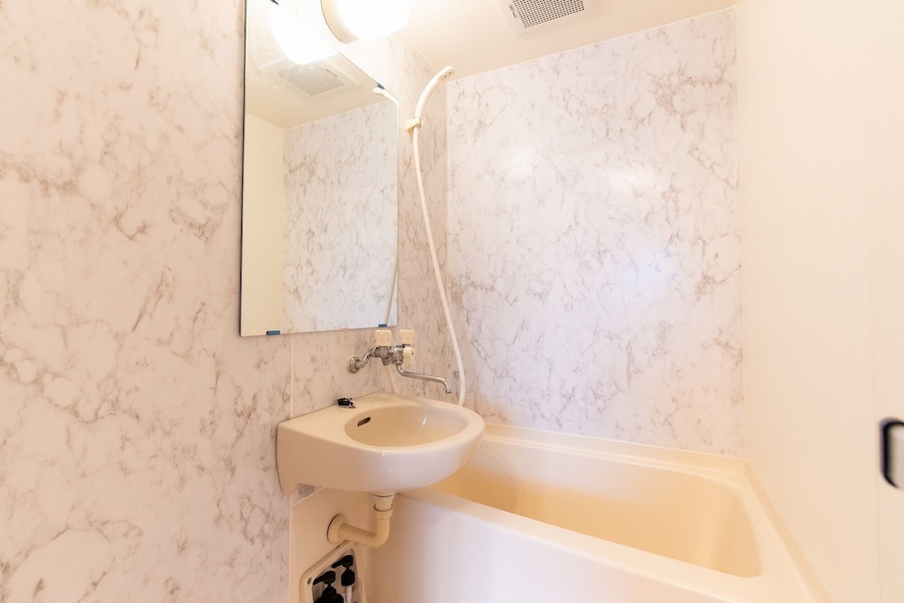 NEAR SHINJUKU SHIBUYA FAMILY APT 4PPL B 東京