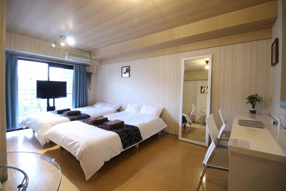 F APT 202 MICKEY HOUSE SHIBUYA SHINJUKU 東京