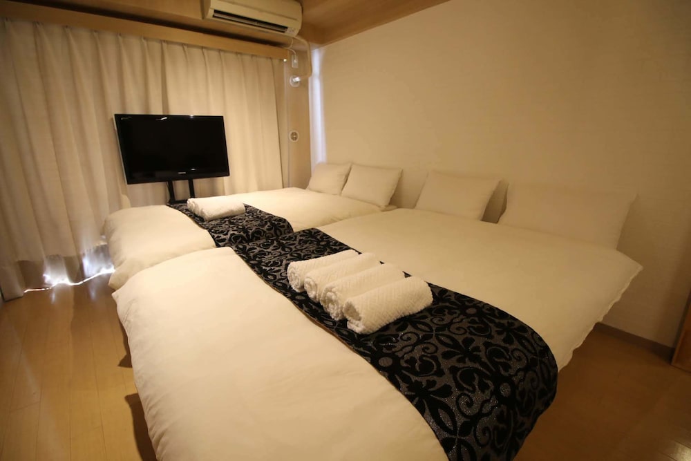 F APT 202 MICKEY HOUSE SHIBUYA SHINJUKU 東京