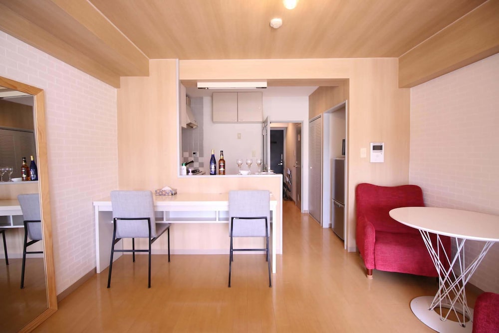 F APT 202 MICKEY HOUSE SHIBUYA SHINJUKU 東京
