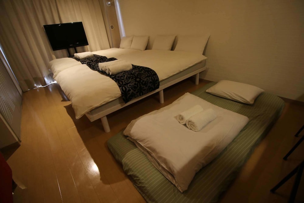 F APT 202 MICKEY HOUSE SHIBUYA SHINJUKU 東京