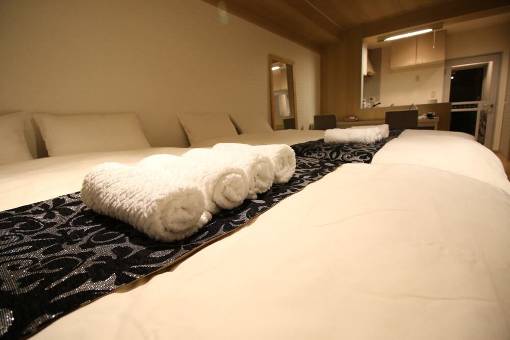 F APT 202 MICKEY HOUSE SHIBUYA SHINJUKU 東京